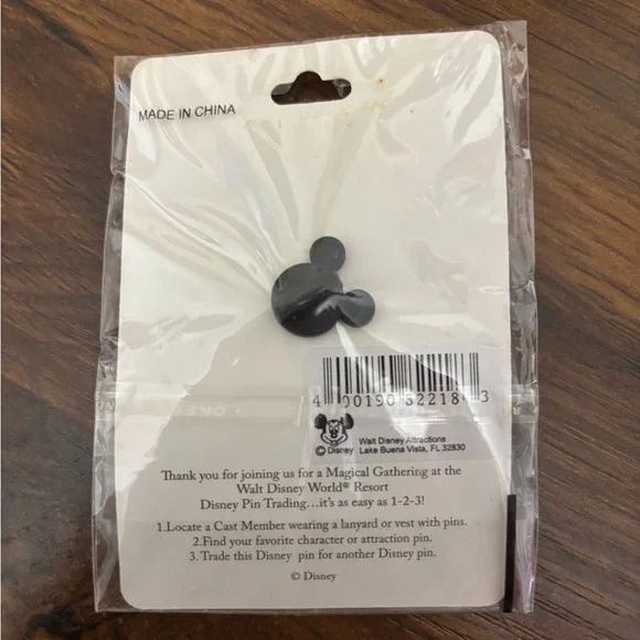 Disney Pin - Picture 2 of 2